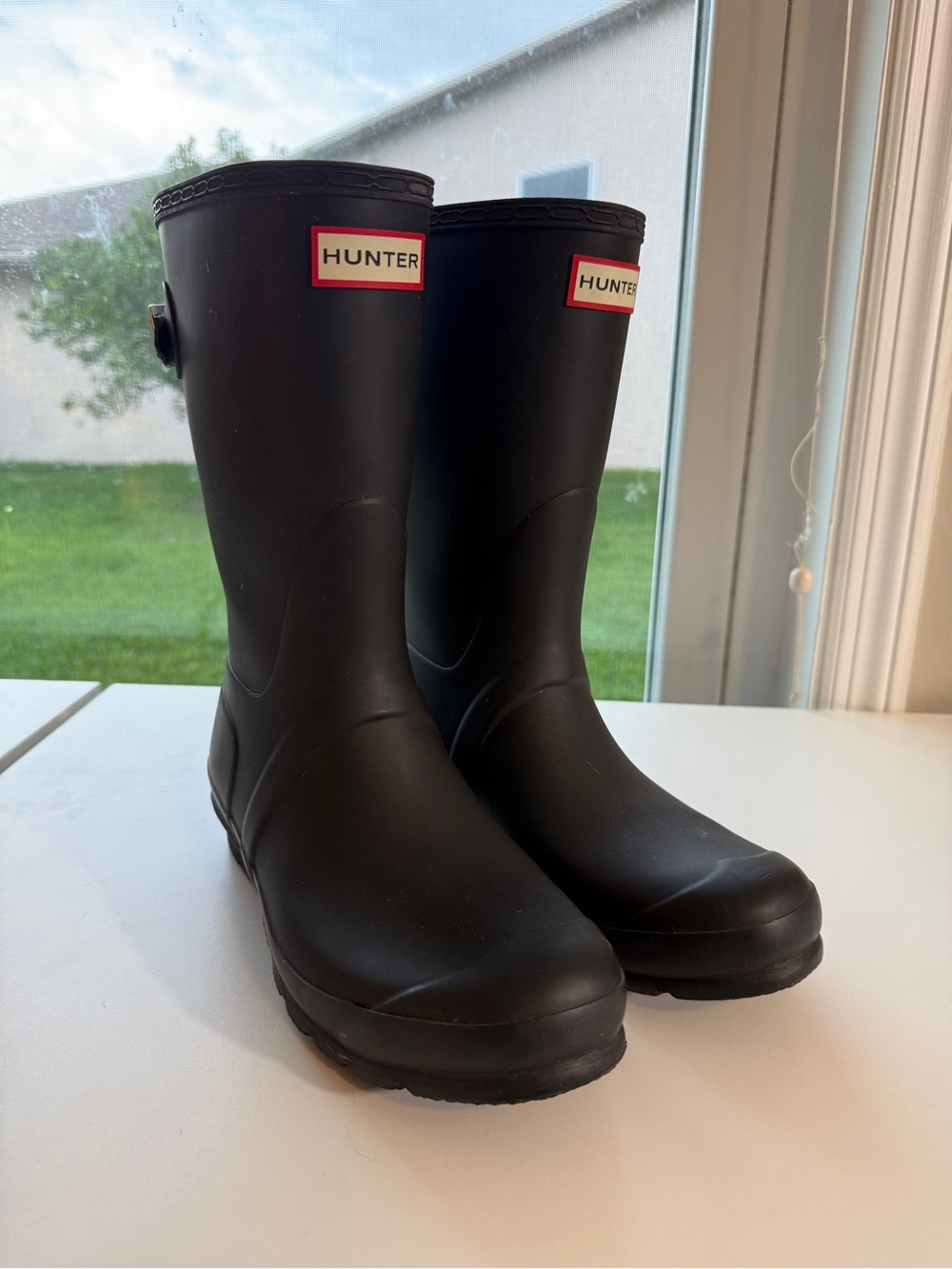 Hunter Original Black Matt Rain Boots Sz 8 MSRP $175 Casual Chic Garden - Picture 3 of 16